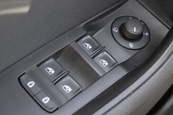 Škoda Superb combi DSG 2,0TDI - 18