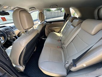 Kia Sorento 2,2 Crdi 4x4 automat TOP stav - 18