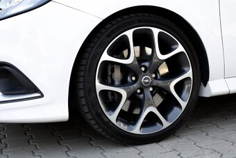 Opel Corsa OPC E Performance - 18