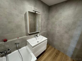 Predám 3 izbový kompet prerobený byt - 18