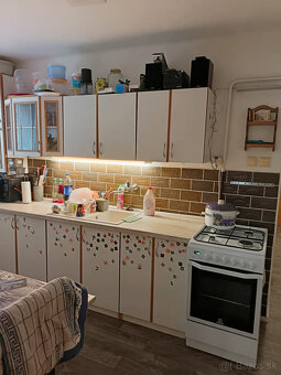 Predaj 3 izbový tehlový byt s balkónom, 78 m2 centrum Brezno - 18