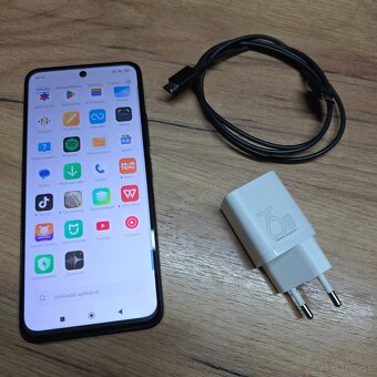 Xiaomi Redmi 12 - 256GB - 18