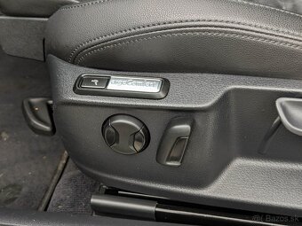Volkswagen Passat Variant 2.0 TDI 140kW Highline R-Line DSG - 18