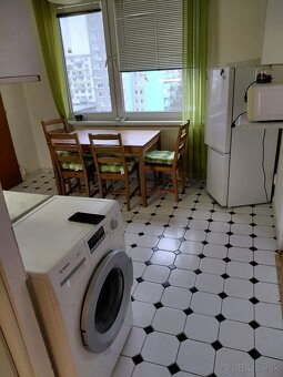 Prenájom zarizeneho bytu 3+1 - 18