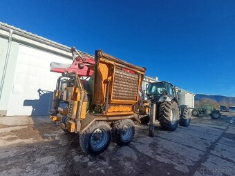 Predám traktor Lamborghoni R8 + štiepkovač heizohack - 18