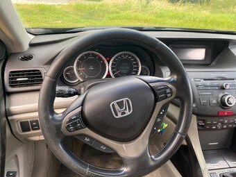 Predám Honda 2,2diesel Accord tourer 2010 - 18