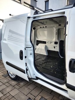 Opel Combo Van 1.4 CNG Turbo L2H1 2400 - 18