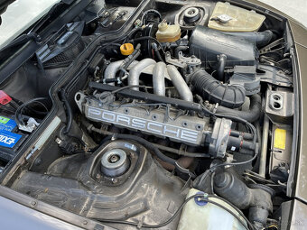 Porsche 944 1983 - 18