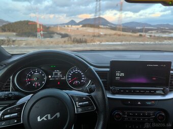 Predám KIA CEED SW GT - Line - 18