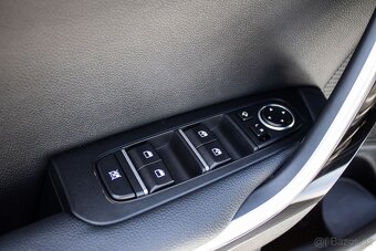 Kia Ceed SW 1.6 CRDi MHEV Gold - 18