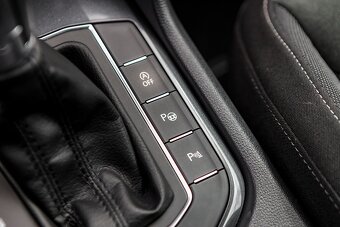 Volkswagen Tiguan Highline 2.0TSI 132kW DSG7 4Motion 08/2016 - 18