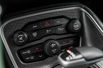 Predam Dodge challenger shaker 6.4hemi 362kw r.v.2015 - 18