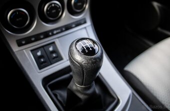 Mazda 3 1.6, 77kW (2010) - 18