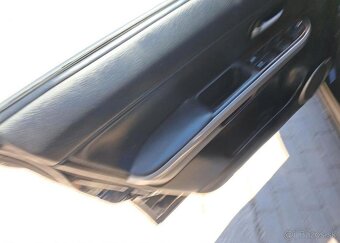 Suzuki Grand Vitara 1,9 DDiS AWD nafta manuál 95 kw - 18