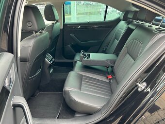 Škoda Superb sedan 2.0 TDI SCR L&K DSG Pano - 18