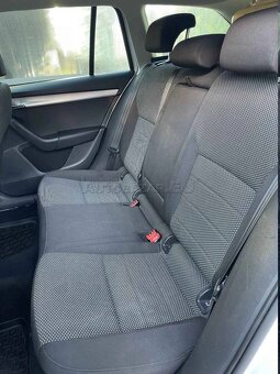 Škoda Octavia Combi 2.0 TDI Elegance/Style DSG - 18