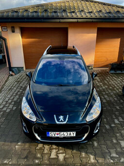Peugeot 308sw 1,6eHDi - málo kilometrov, 7-miestne - 18