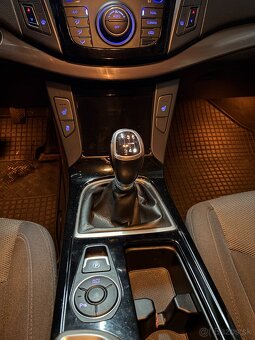 Hyundai i40 CW 1.6 GDi Premium SR - 18