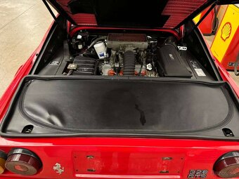 Ferrari 328 GTS „All Dark Red“ – 1988 - 18