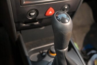 Predám Renault Megane 1.6 - 18