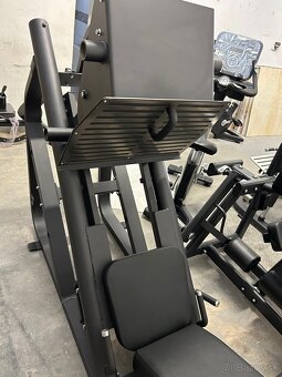 Fitness stroje skladom - 18