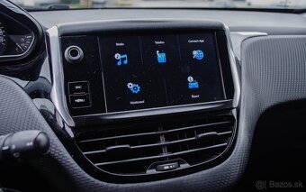 Peugeot 208 1.2 PureTech Style - 18