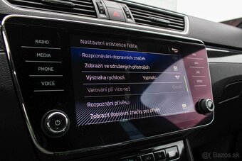 Škoda Superb Combi Sportline 2.0 140kW 4x4 DSG - 18