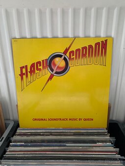 LP PLATNE - ROCK/POP - 18