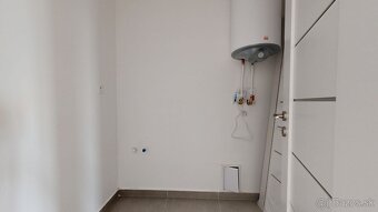 REZERVOVANÉ PINK Reality Na prenájom moderný 3-izbový byt v  - 18