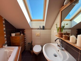 Rodinný dom s garážou v Skalici - 18