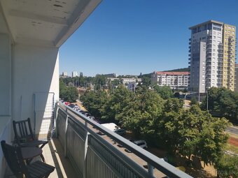 1i. byt 38m, 4/7p.,loggia 7m2, Karloveská ul.,zvlášť kuchyňa - 18