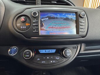 Toyota Yaris 1.5 Hybrid Selection e-CVT - 18