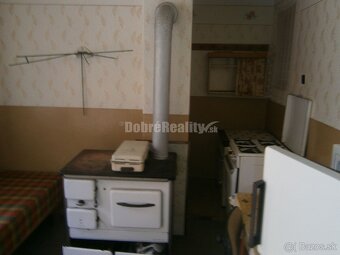 ZVÝHODNENÁ CENA  V rekreačnej obci Čechy rodinný dom na pre - 18