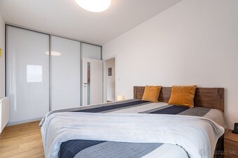 NA PREDAJ MODERNÝ 3-IZBOVÝ BYT S KRÁSNYM VÝHĽADOM - 18