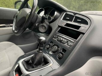 Peugeot 5008 1.6 HDi 7Miestne - 18