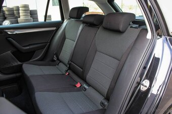 Škoda Octavia Combi 2.0 TDI JOY - 18