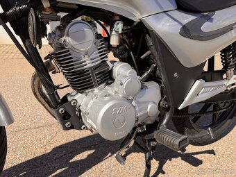 2013 SYM XS 125 R, naj. 5000 km, po servisu - 18