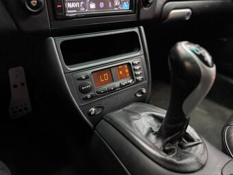 Porsche 911 Carrera Cabrio 996 Turbo - 18