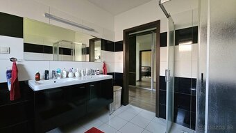 Moderný priestranný 4-izbový rodinný dom v obci Malý Lapáš - 18