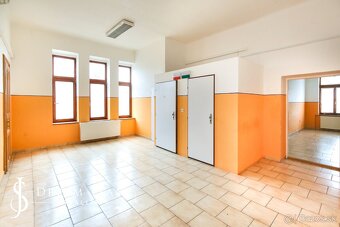 Krásna viacúčelová budova vo výbornom stave v centre, Šahy - 18