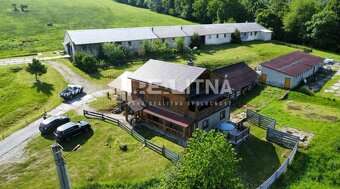 PRIESTRANNÝ DREVODOM S NÁDHERNÝM VÝHĽADOM, ĽUBIETOVÁ,  POZEM - 18