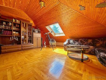 7-izb. Rodinný dom s bazénom na pozemku 5.100 m2 - 18