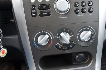 Suzuki Splash 1.2 benzín, 86 koní, klíma - 18