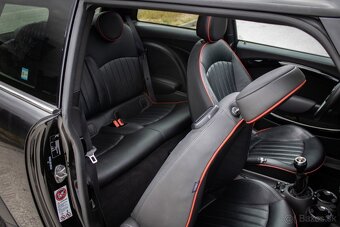 Mini Cooper John Works 1.6 - 18