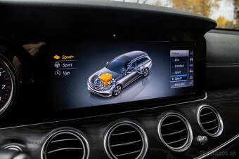 Mercedes-Benz E trieda Kombi 400 4MATIC A/T - 18