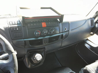 Prodám valník IVECO 150E32 E6 speciál pro přepravu kontej. - 18