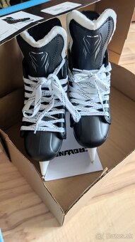 KORČULE NA ĽAD - 18