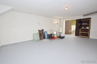 Predaj 3i byt s 260 m2 pozemkom, garážou a pivnicou, Bezenye - 18