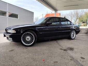 BMW e38 735i - 18