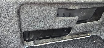 Bmw e90 330i 190kw - 18